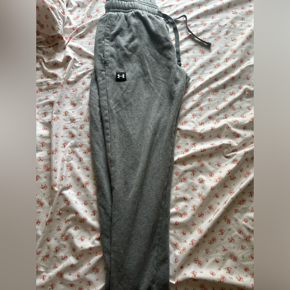 Men’s sweats size medium